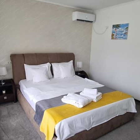 Casa Sonia Hotell Târgu Jiu Eksteriør bilde