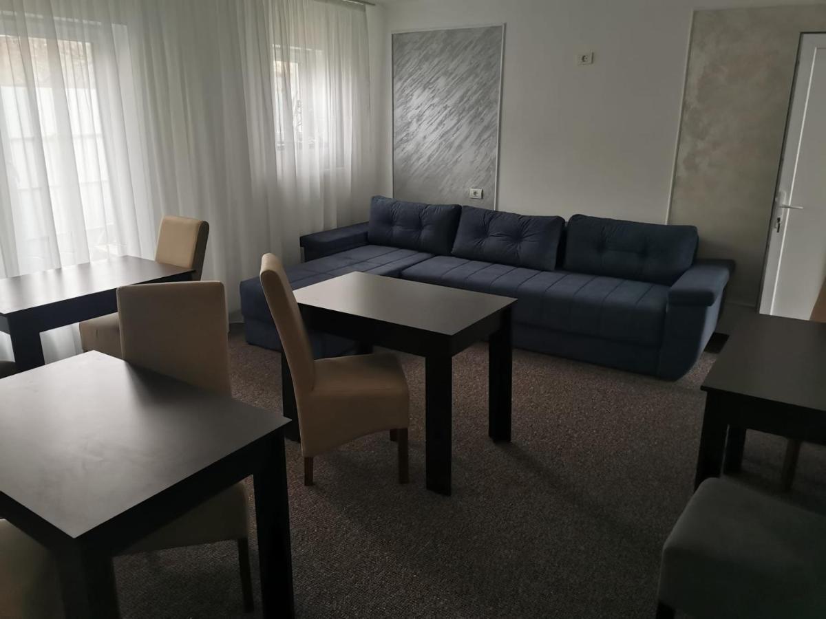 Casa Sonia Hotell Târgu Jiu Eksteriør bilde