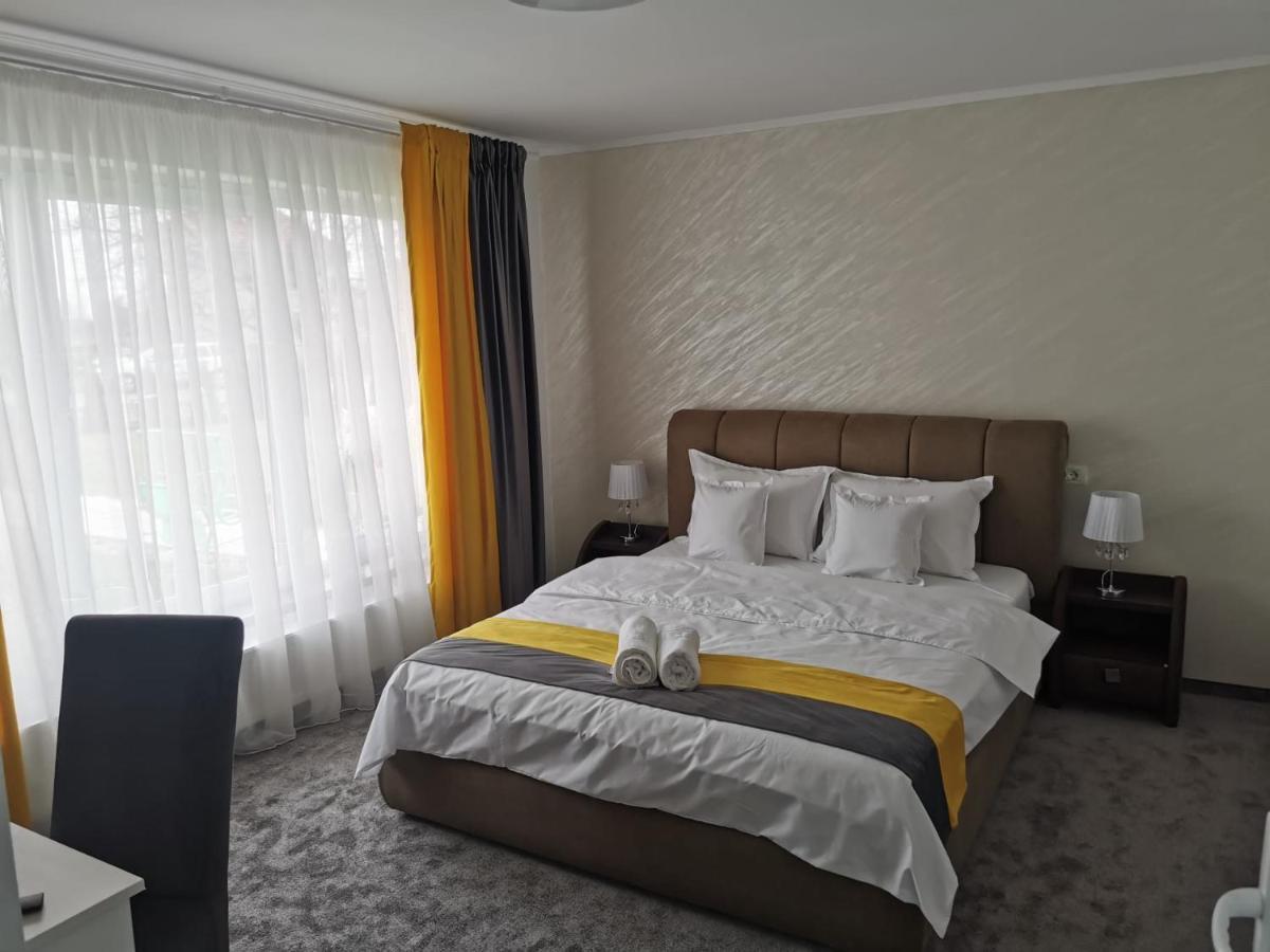 Casa Sonia Hotell Târgu Jiu Eksteriør bilde